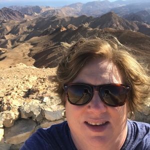 Meet your Posher, Cindy